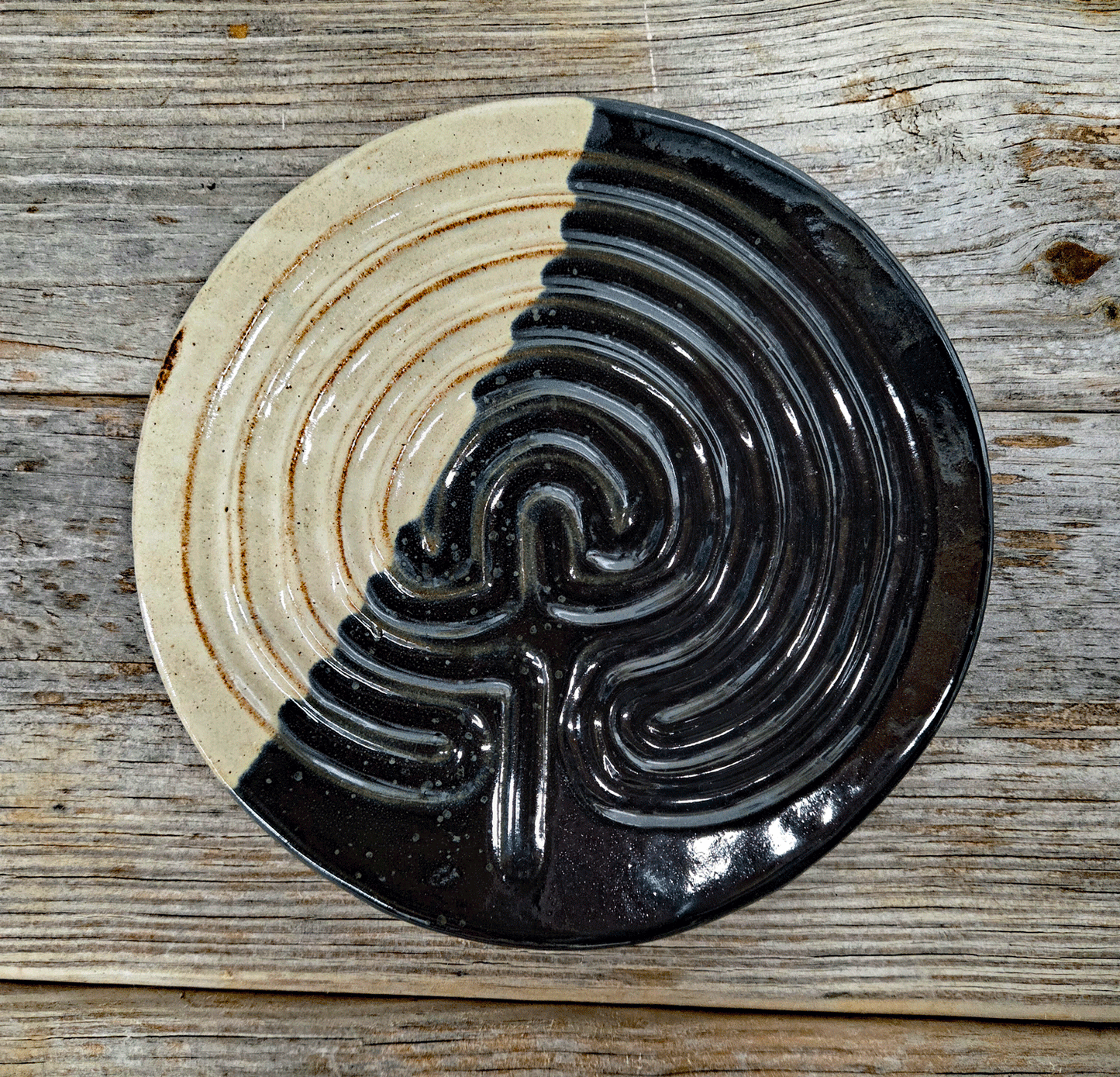 Celtic Finger Labyrinth