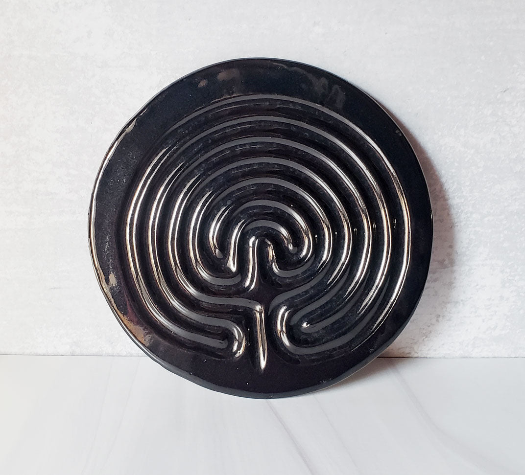 Celtic Finger Labyrinth
